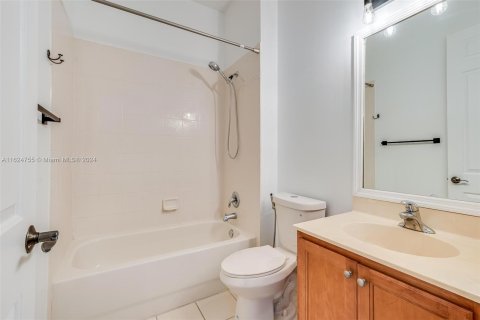 Condo in West Palm Beach, Florida, 2 bedrooms  № 1281783 - photo 25