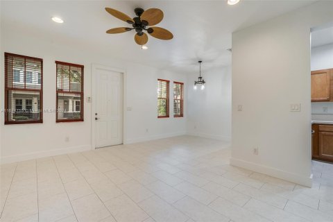 Condo in West Palm Beach, Florida, 2 bedrooms  № 1281783 - photo 6