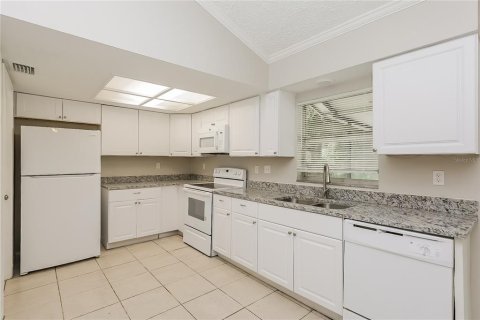 Casa en venta en Brandon, Florida, 2 dormitorios, 115.38 m2 № 1320505 - foto 9