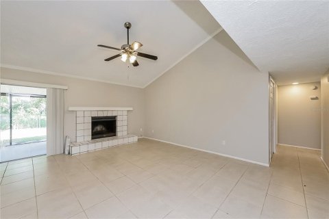 Villa ou maison à vendre à Brandon, Floride: 2 chambres, 115.38 m2 № 1320505 - photo 3