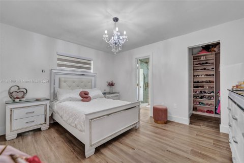 Villa ou maison à vendre à Miami, Floride: 4 chambres, 227.98 m2 № 1327543 - photo 27