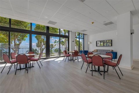 Copropriété à vendre à Miami, Floride: 2 chambres, 95.69 m2 № 1394975 - photo 23