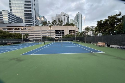 Condo in Miami, Florida, 2 bedrooms  № 1394975 - photo 29