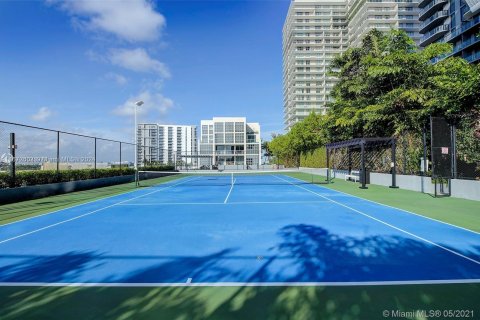 Condo in Miami, Florida, 1 bedroom  № 1395024 - photo 23