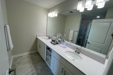 Condo in Kissimmee, Florida, 2 bedrooms  № 1322219 - photo 16