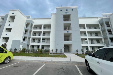 Condo in Kissimmee, Florida, 2 bedrooms  № 1322219 - photo 2