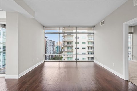 Condominio en venta en Orlando, Florida, 2 dormitorios, 111.3 m2 № 1322257 - foto 8