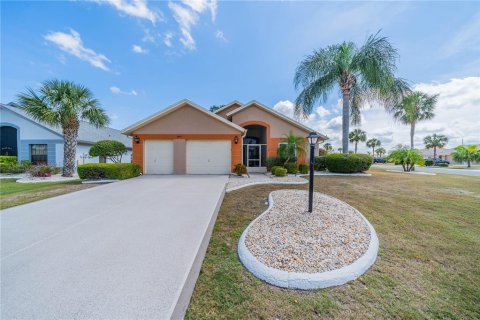 Casa en venta en Sun City Center, Florida, 2 dormitorios, 182.09 m2 № 1341874 - foto 1