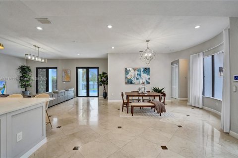 House in Miramar, Florida 5 bedrooms, 404.31 sq.m. № 1238681 - photo 26