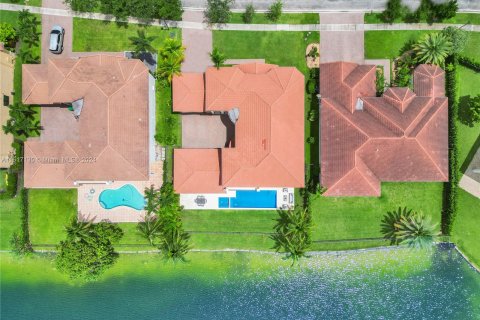 Villa ou maison à vendre à Miramar, Floride: 5 chambres, 404.31 m2 № 1238681 - photo 10