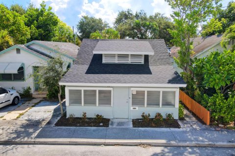 Villa ou maison à vendre à Lake Worth, Floride: 2 chambres, 81.75 m2 № 1051376 - photo 13