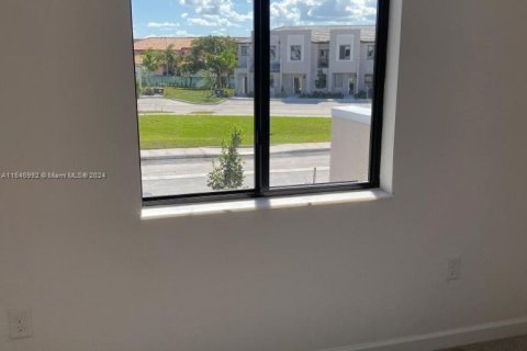 Copropriété à vendre à North Miami Beach, Floride: 3 chambres, 125.42 m2 № 1329820 - photo 26