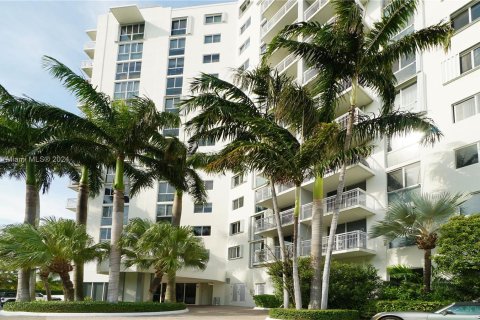 Купить кондоминиум в Майами-Бич, Флорида 2 спальни, 92.9м2, № 1049522 - фото 4