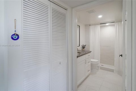 Copropriété à vendre à Miami Beach, Floride: 2 chambres, 92.9 m2 № 1049522 - photo 12