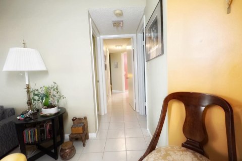 Condominio en venta en Lauderhill, Florida, 2 dormitorios, 149.29 m2 № 1031917 - foto 7