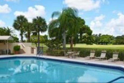 Condominio en venta en Lauderhill, Florida, 2 dormitorios, 149.29 m2 № 1031917 - foto 24