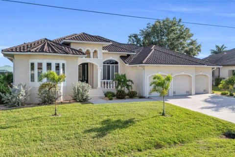 Villa ou maison à vendre à Punta Gorda, Floride: 3 chambres, 203.55 m2 № 1323232 - photo 3