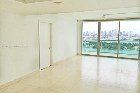 Condominio en venta en Miami Beach, Florida, 2 dormitorios, 100.15 m2 № 1227547 - foto 9