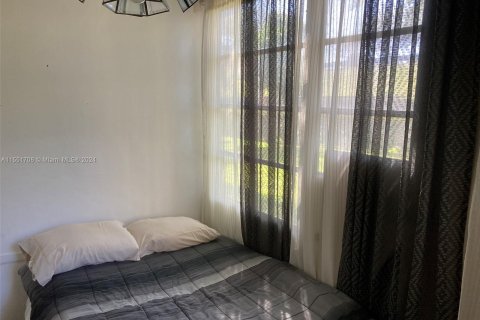 Condominio en venta en Lauderdale Lakes, Florida, 1 dormitorio, 63.55 m2 № 1070160 - foto 26