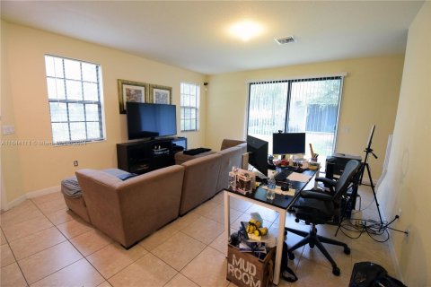 Adosado en venta en Tamarac, Florida, 3 dormitorios, 154.96 m2 № 1328247 - foto 9