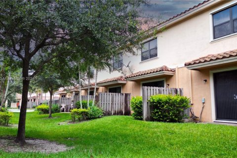 Adosado en venta en Tamarac, Florida, 3 dormitorios, 154.96 m2 № 1328247 - foto 8