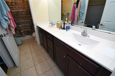 Touwnhouse à vendre à Tamarac, Floride: 3 chambres, 154.96 m2 № 1328247 - photo 26