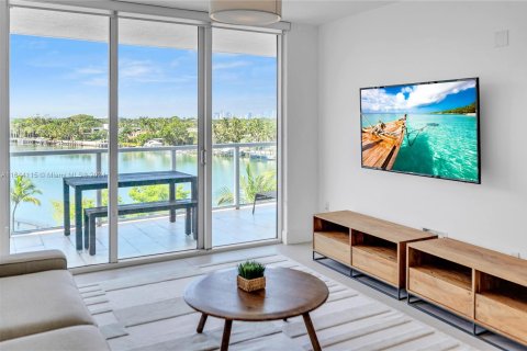 Copropriété à vendre à Miami Beach, Floride: 2 chambres, 88.44 m2 № 1328248 - photo 18