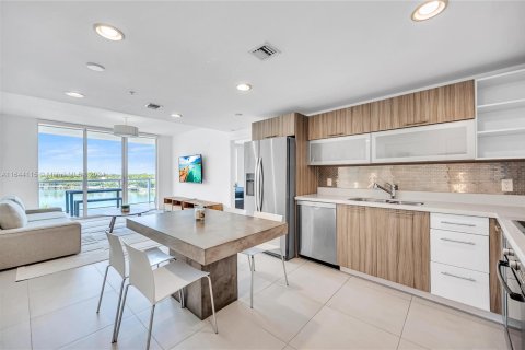 Copropriété à vendre à Miami Beach, Floride: 2 chambres, 88.44 m2 № 1328248 - photo 15