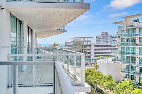 Condominio en venta en Miami Beach, Florida, 2 dormitorios, 88.44 m2 № 1328248 - foto 14