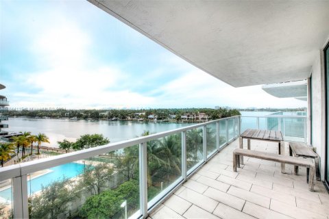 Copropriété à vendre à Miami Beach, Floride: 2 chambres, 88.44 m2 № 1328248 - photo 1