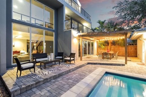 Casa en venta en Fort Lauderdale, Florida, 5 dormitorios, 368.08 m2 № 1227054 - foto 12