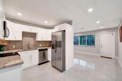 Casa en venta en Hollywood, Florida, 3 dormitorios, 106.19 m2 № 1029042 - foto 16