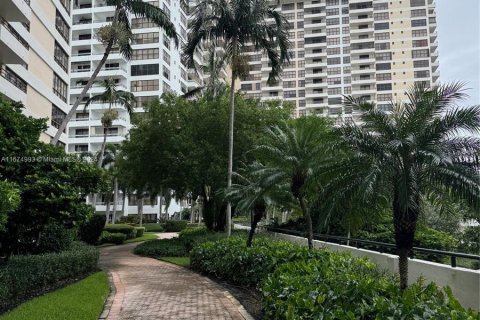 Copropriété à vendre à Hallandale Beach, Floride: 2 chambres, 130.06 m2 № 1399415 - photo 22