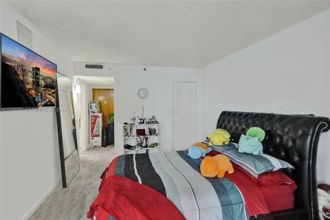 Copropriété à vendre à North Bay Village, Floride: 2 chambres, 95.69 m2 № 1399416 - photo 22