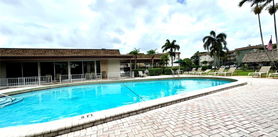 Condominio en Davie, Florida, 2 dormitorios  № 1076798