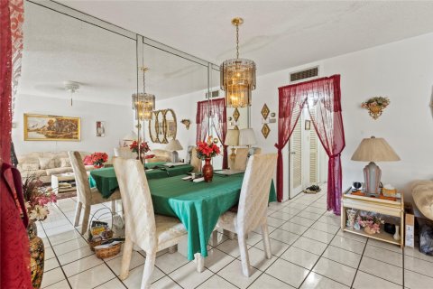 Copropriété à vendre à Hollywood, Floride: 1 chambre, 63.17 m2 № 1047909 - photo 18