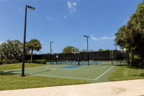 Casa en venta en Hollywood, Florida, 3 dormitorios, 281.68 m2 № 1047910 - foto 2