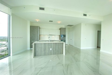 Condo in Miami, Florida, 3 bedrooms  № 1384066 - photo 11