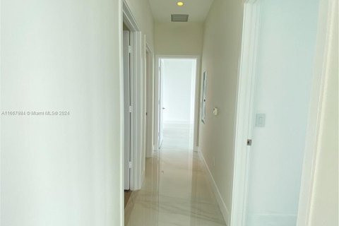 Condo in Miami, Florida, 3 bedrooms  № 1384066 - photo 19