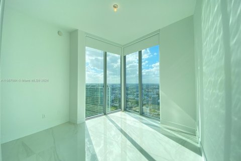 Condo in Miami, Florida, 3 bedrooms  № 1384066 - photo 21