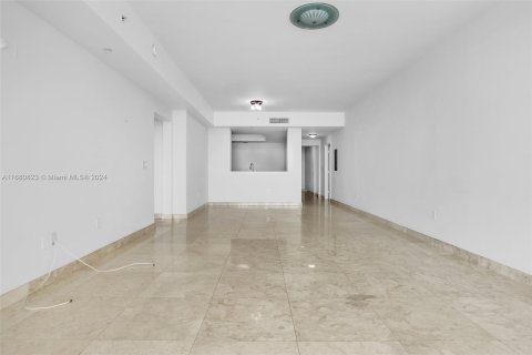 Copropriété à vendre à Aventura, Floride: 3 chambres, 159.79 m2 № 1410662 - photo 3