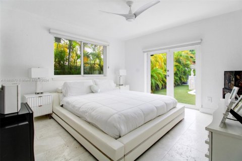 Casa en venta en Miami Beach, Florida, 4 dormitorios, 173.36 m2 № 1410708 - foto 9