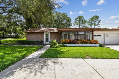 Copropriété à vendre à Palm Harbor, Floride: 2 chambres, 92.9 m2 № 1357958 - photo 1