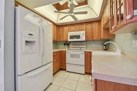 Condominio en venta en Palm Harbor, Florida, 2 dormitorios, 92.9 m2 № 1357958 - foto 14