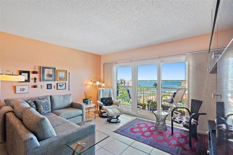 Condo in Saint Petersburg, Florida, 1 bedroom  № 1357956 - photo 16