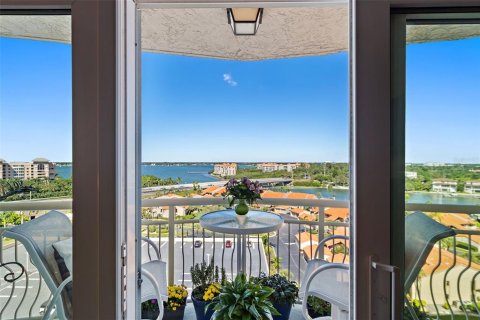 Copropriété à vendre à Saint Petersburg, Floride: 1 chambre, 69.21 m2 № 1357956 - photo 2