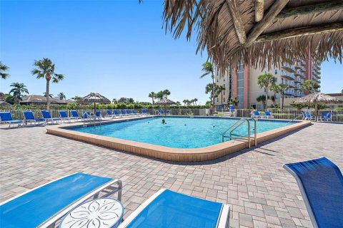 Condo in Saint Petersburg, Florida, 1 bedroom  № 1357956 - photo 24