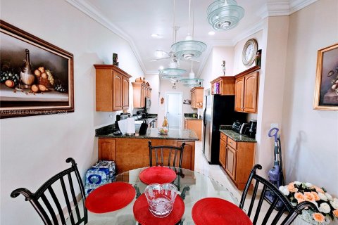Villa ou maison à vendre à Tamarac, Floride: 3 chambres, 172.98 m2 № 1037365 - photo 12