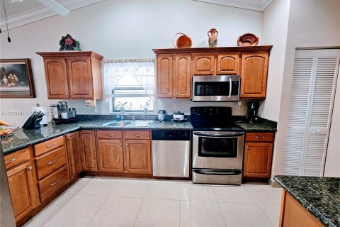 Casa en venta en Tamarac, Florida, 3 dormitorios, 172.98 m2 № 1037365 - foto 8