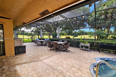 Villa ou maison à vendre à Tamarac, Floride: 3 chambres, 172.98 m2 № 1037365 - photo 22